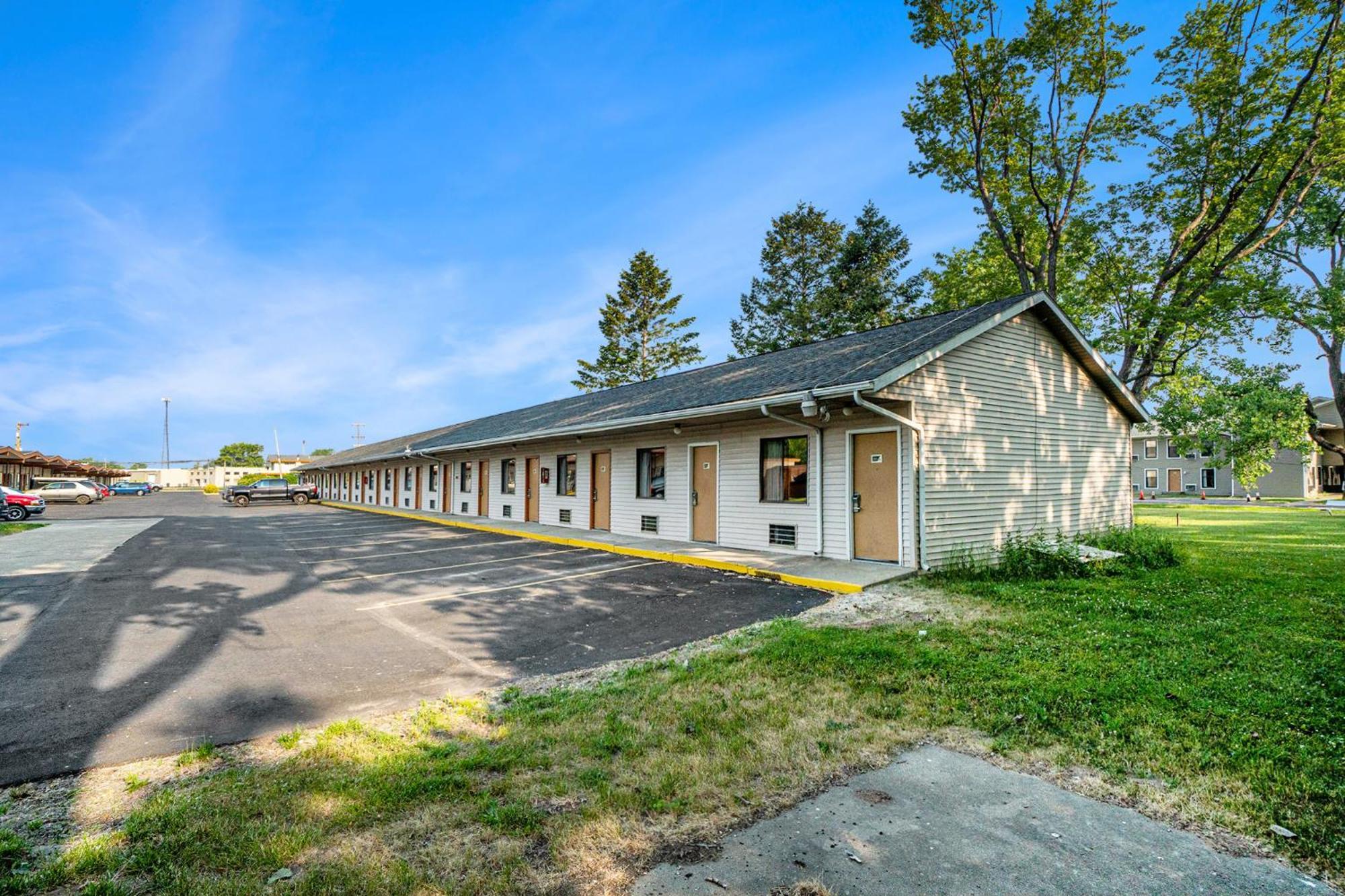 Great Lakes Inn & Suites South Haven Exteriér fotografie